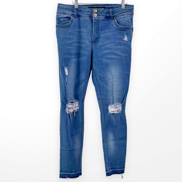 SIMPLY BE DENIM Blue Distressed Shape Sculpt Skinny Jeans - Picture 2 of 14